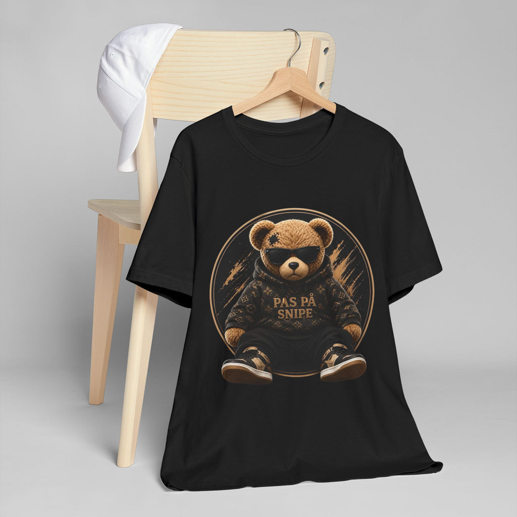 T‑Shirt — 'Pas På Snipe' Teddy Bear Graphic Tee