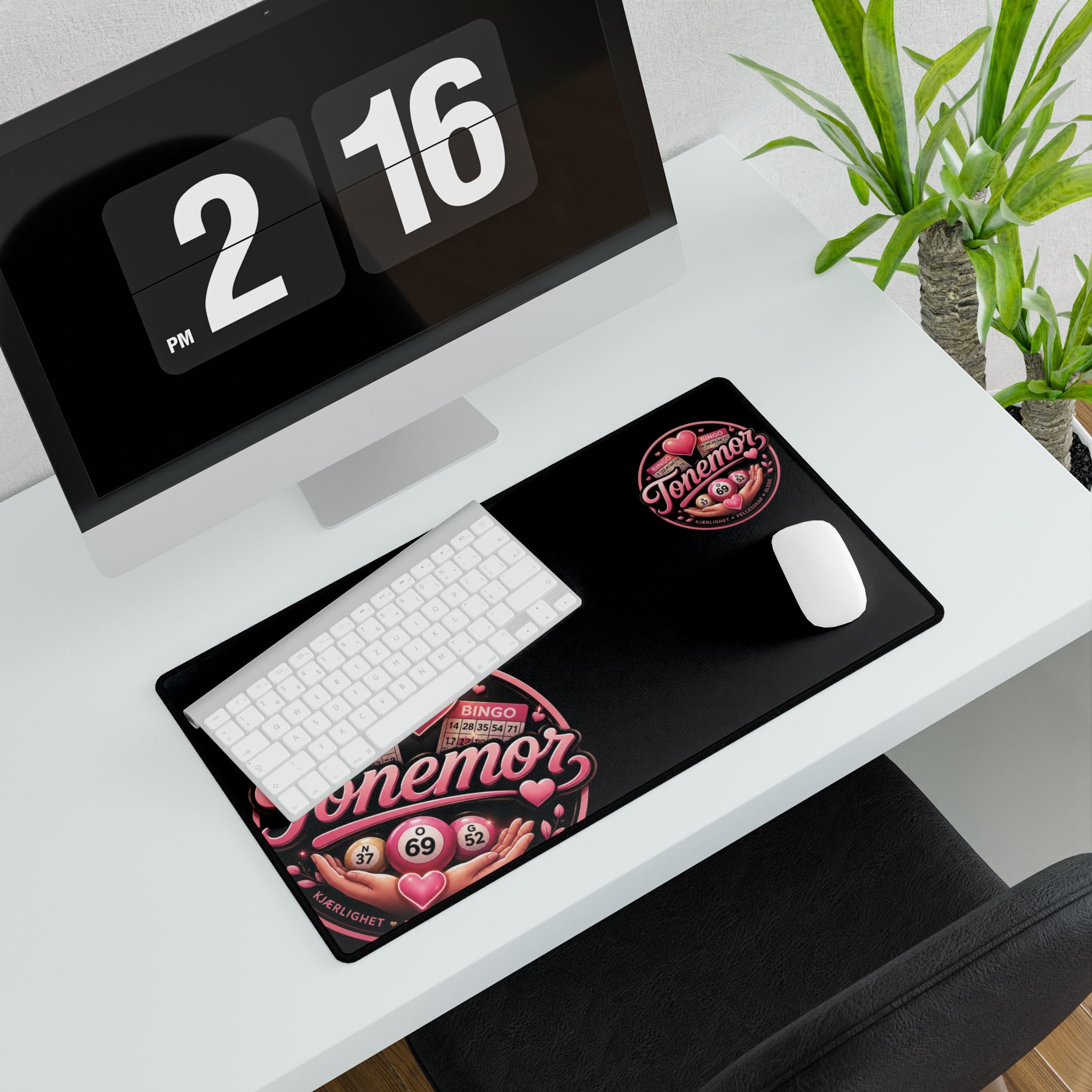Tonemor Bingo Desk Mat — Pink Heart Gaming & Office Mousepad