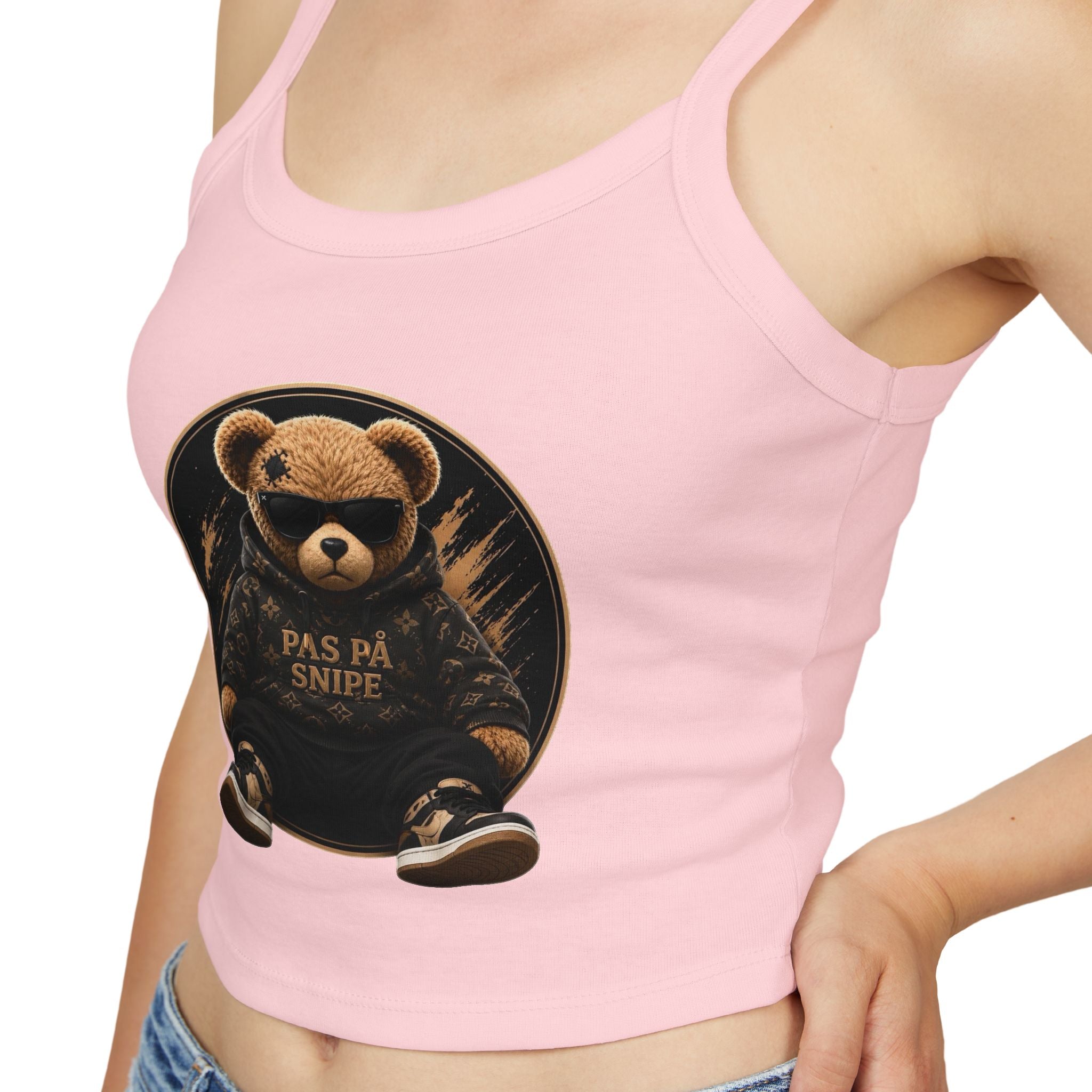 Teddy Bear Graphic Tank Top — "Pas På Snipe" Cute Vintage Bear Crop Top