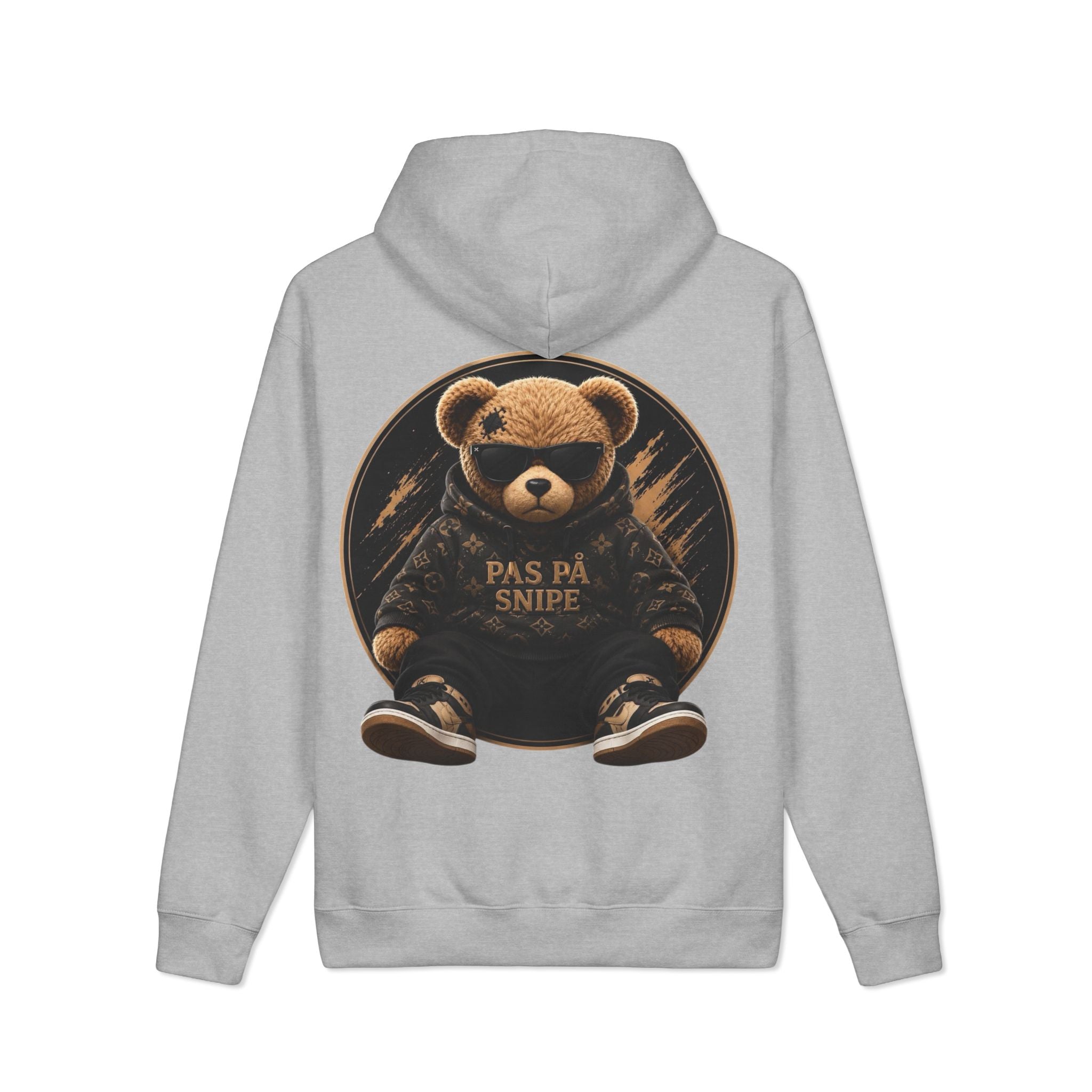 Bear Graphic Hoodie — 'Pas På Snipe' Cozy Streetwear Pullover