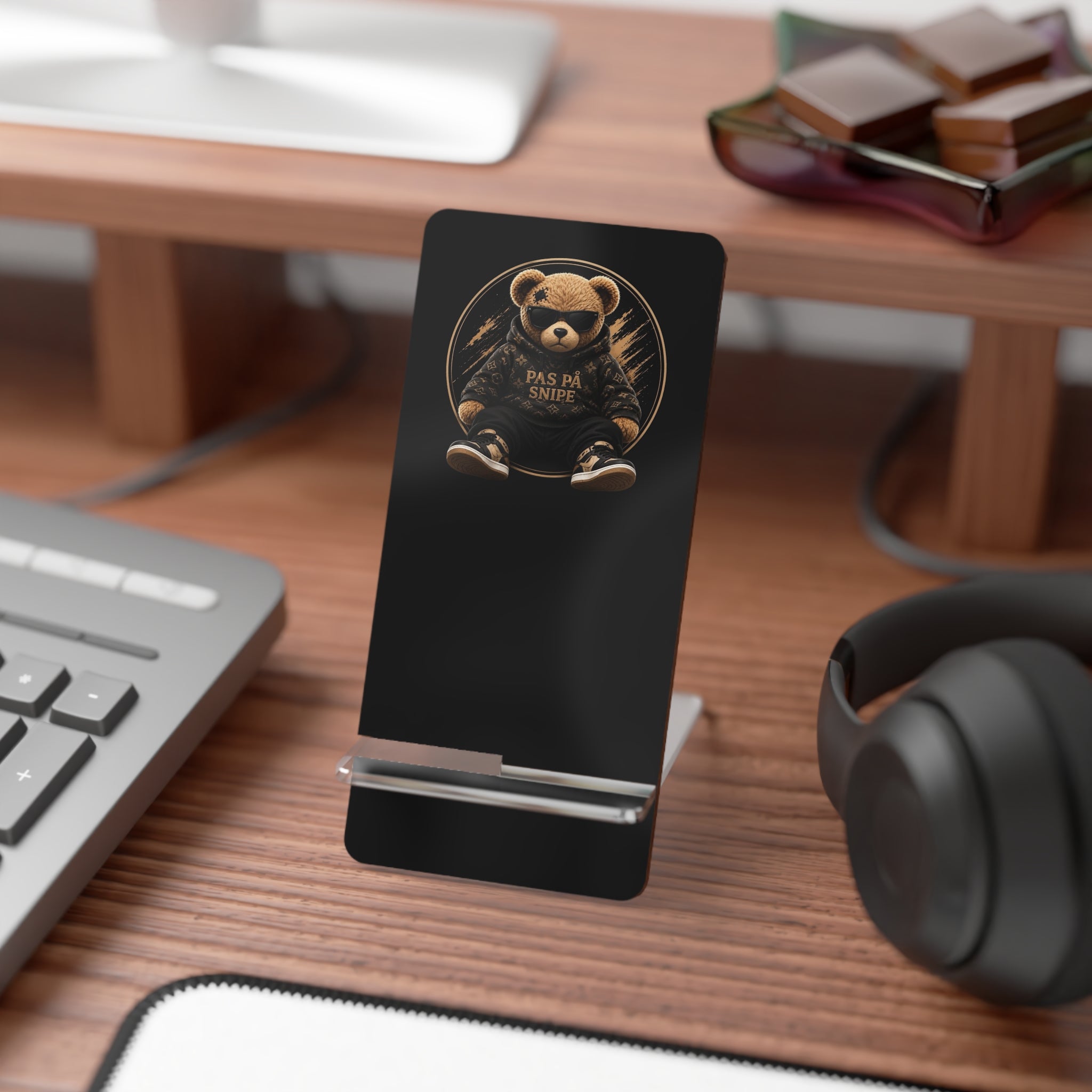 Bear Graphic Phone Stand - 'Pas Pa Simple' Mobile Display Holder