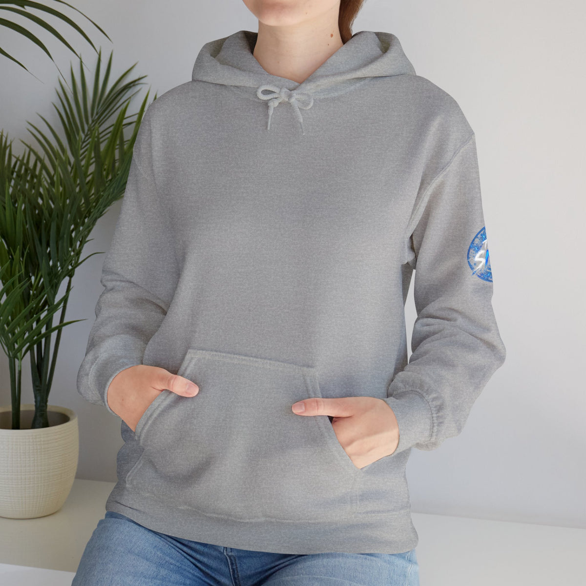 Nord Globe Hoodie — Blue Vintage Graphic Hooded Sweatshirt