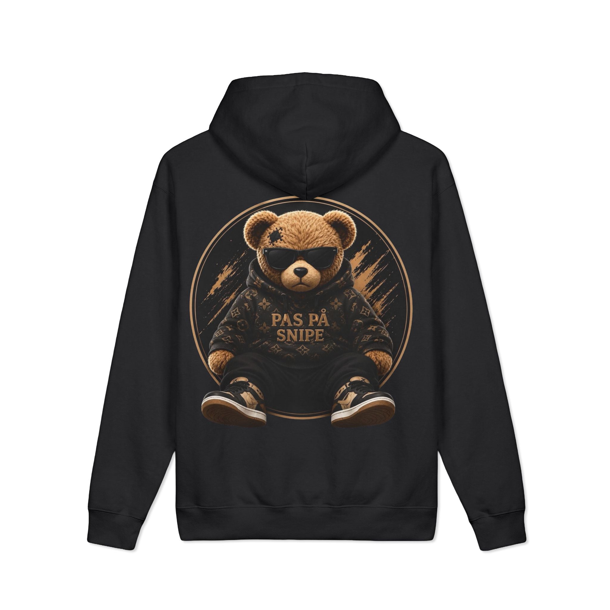 Bear Graphic Hoodie — 'Pas På Snipe' Cozy Streetwear Pullover