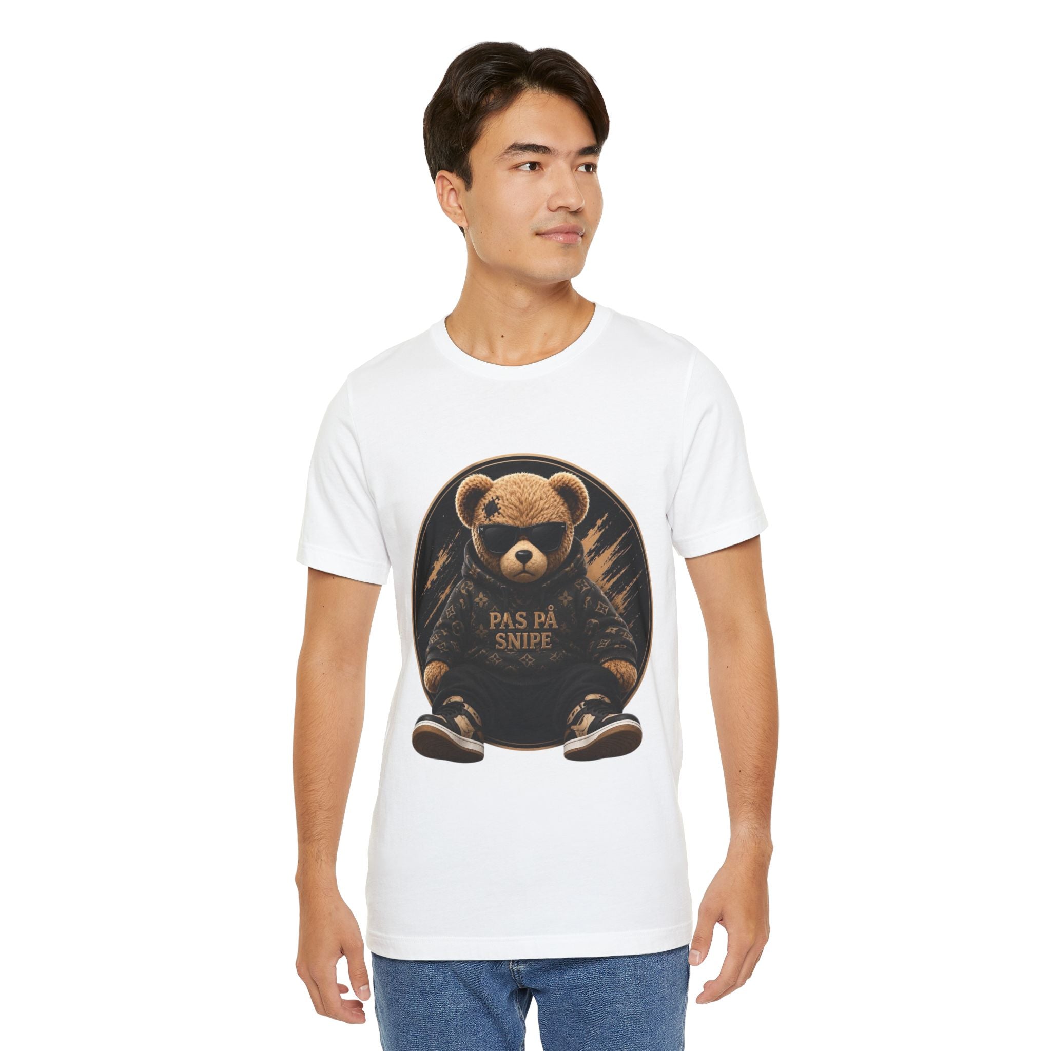 T‑Shirt — 'Pas På Snipe' Teddy Bear Graphic Tee
